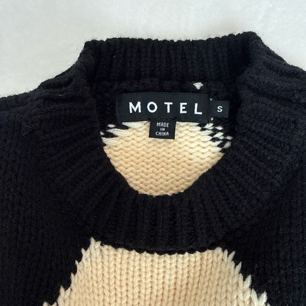 Motel Rocks Crop Argyle Sweater - Picture 2 of 3